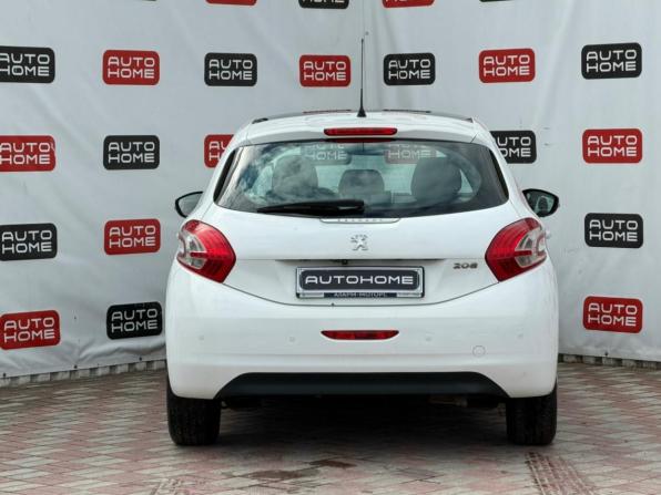 Peugeot 208 I с пробегом 2013 года, цена 499 990 рублей, 210000 км, хэтчбек, Автокод Объявления