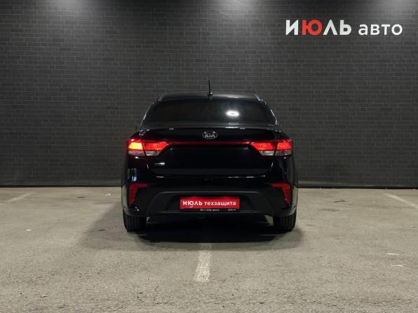 Kia Rio IV с пробегом 2018 года, цена 1 350 000 рублей, 79692 км, седан, Автокод Объявления
