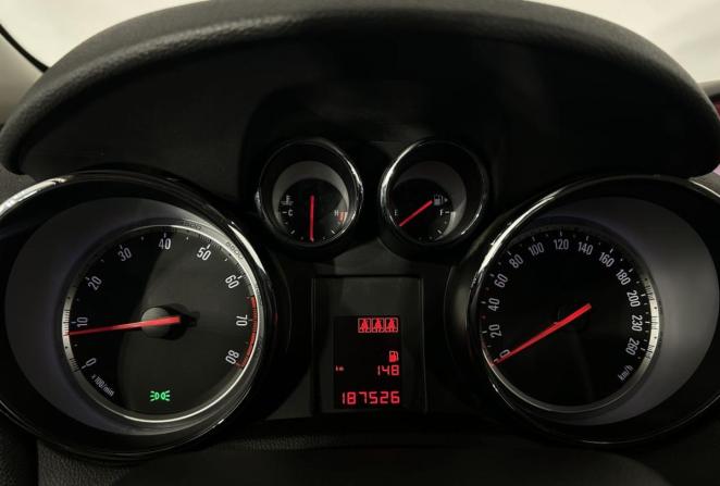Opel Mokka I с пробегом 2013 года, цена 1 045 000 рублей, 187526 км, внедорожник, Автокод Объявления