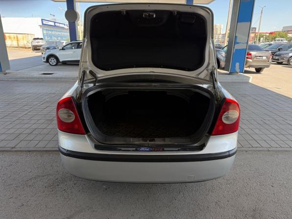 Ford Focus II с пробегом 2005 года, цена 379 000 рублей, 208089 км, седан, Автокод Объявления