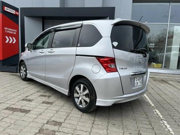 Honda Freed I с пробегом 2009 года, цена 1 014 000 рублей, 152686 км, компактвэн, Автокод Объявления
