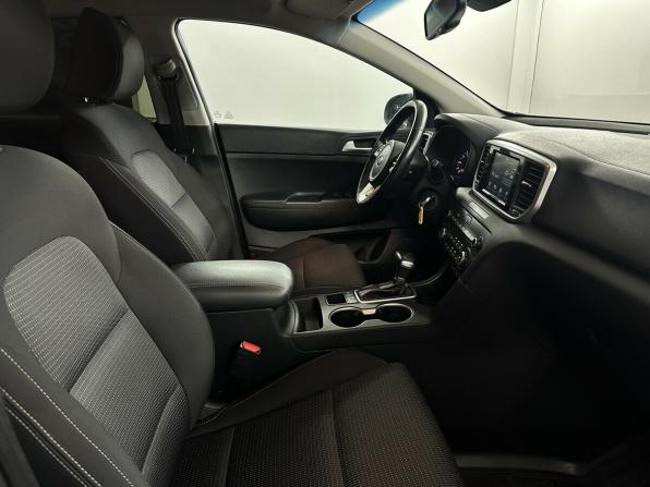 Kia Sportage IV Рестайлинг с пробегом 2019 года, цена 1 990 000 рублей, 112014 км, внедорожник, Автокод Объявления