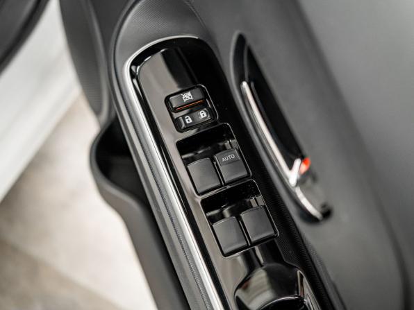Toyota Aqua I Рестайлинг 2 с пробегом 2019 года, цена 1 320 000 рублей, 107000 км, хэтчбек, Автокод Объявления