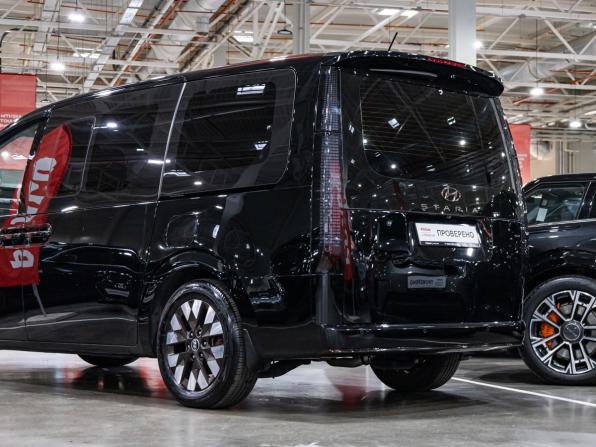 Hyundai Staria I с пробегом 2021 года, цена 4 690 000 рублей, 74230 км, минивэн, Автокод Объявления