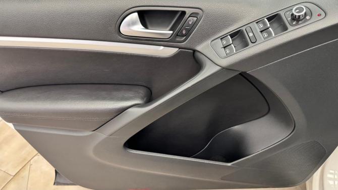 Volkswagen Tiguan I Рестайлинг с пробегом 2011 года, цена 1 159 000 рублей, 224015 км, внедорожник, Автокод Объявления