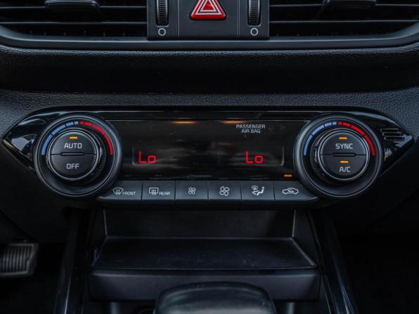 Kia Cerato IV Рестайлинг с пробегом 2021 года, цена 1 908 000 рублей, 143771 км, седан, Автокод Объявления