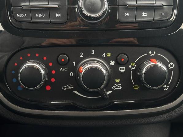 Renault Kaptur I с пробегом 2017 года, цена 1 180 000 рублей, 188775 км, внедорожник, Автокод Объявления
