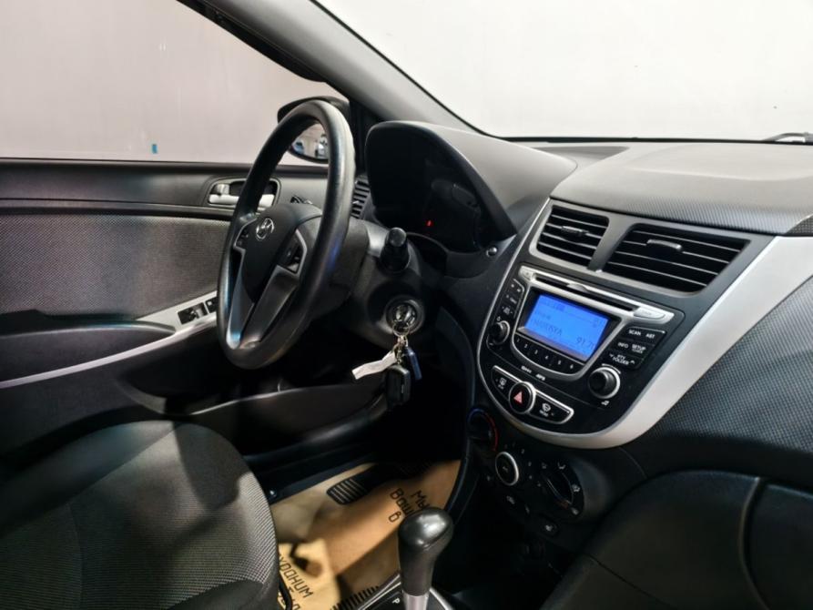 Hyundai Solaris I Курск  - изображение 6