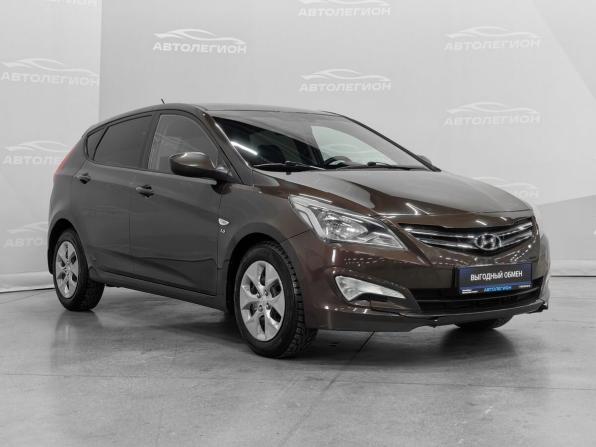 Hyundai Solaris I Рестайлинг с пробегом 2015 года, цена 830 000 рублей, 125312 км, хэтчбек, Автокод Объявления