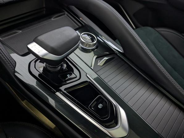 Geely Monjaro I с пробегом 2023 года, цена 3 300 000 рублей, 21622 км, внедорожник, Автокод Объявления