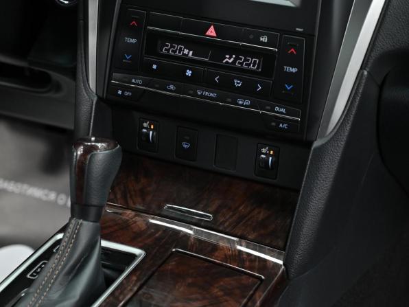 Toyota Camry VII (XV50) Рестайлинг с пробегом 2016 года, цена 1 849 000 рублей, 114000 км, седан, Автокод Объявления