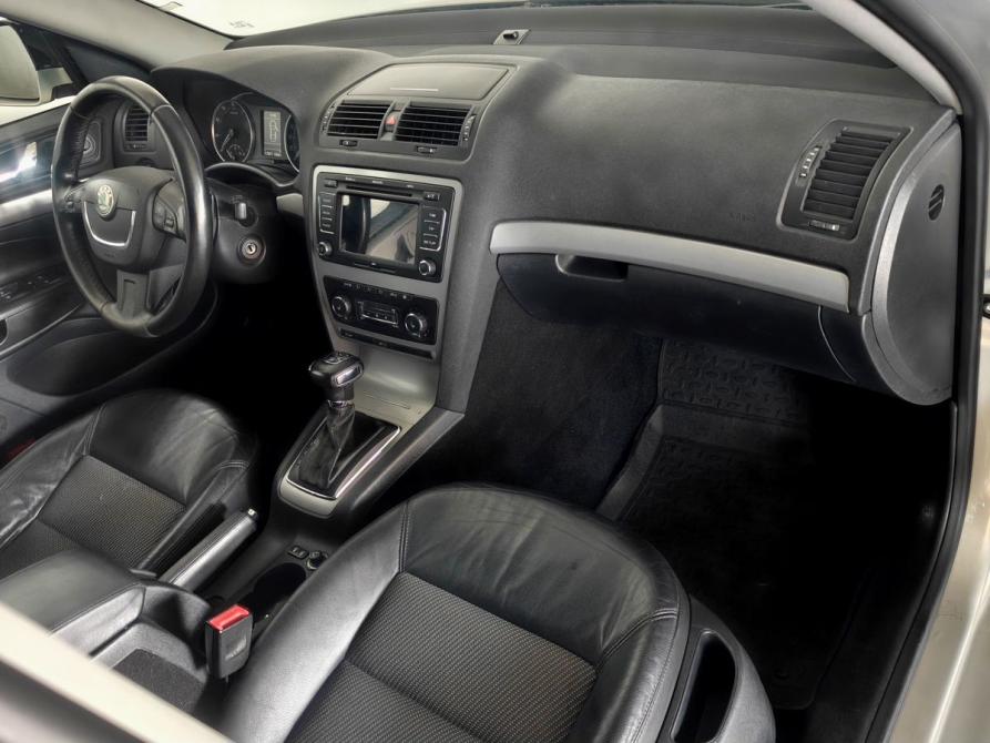 Skoda Octavia II (A5) Рестайлинг Москва  - изображение 9