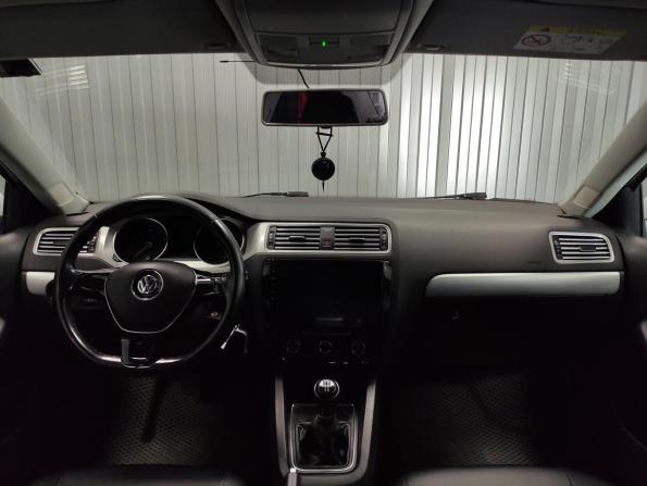 Volkswagen Jetta VI Рестайлинг с пробегом 2017 года, цена 1 340 000 рублей, 112000 км, седан, Автокод Объявления