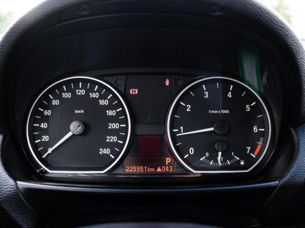BMW 1 серии I (E81/E82/E87/E88) Рестайлинг с пробегом 2010 года, цена 850 000 рублей, 225951 км, хэтчбек, Автокод Объявления