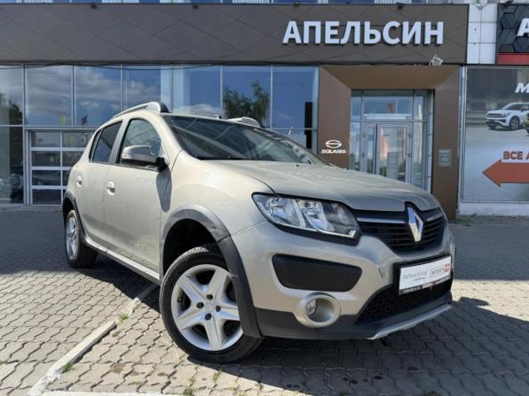Renault Sandero II с пробегом 2016 года, цена 922 200 рублей, 133733 км, хэтчбек, Автокод Объявления