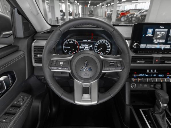 Mitsubishi L200 VI с пробегом 2026 года, цена 5 700 000 рублей, 21 км, пикап, Автокод Объявления