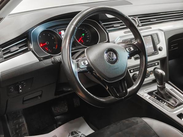 Volkswagen Passat B8 с пробегом 2016 года, цена 1 740 000 рублей, 89421 км, седан, Автокод Объявления