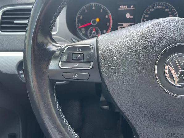 Volkswagen Jetta VI с пробегом 2013 года, цена 950 000 рублей, 125700 км, седан, Автокод Объявления