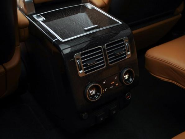 Land Rover Range Rover IV Рестайлинг с пробегом 2019 года, цена 6 950 000 рублей, 164549 км, внедорожник, Автокод Объявления