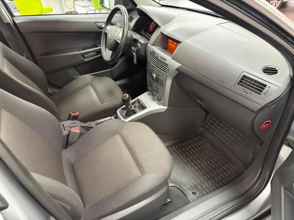 Opel Astra H Рестайлинг с пробегом 2012 года, цена 648 000 рублей, 125485 км, седан, Автокод Объявления