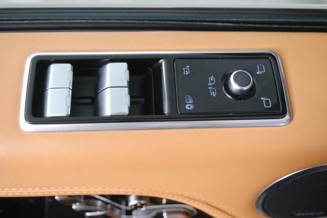 Land Rover Range Rover IV Рестайлинг с пробегом 2021 года, цена 10 149 000 рублей, 113000 км, внедорожник, Автокод Объявления