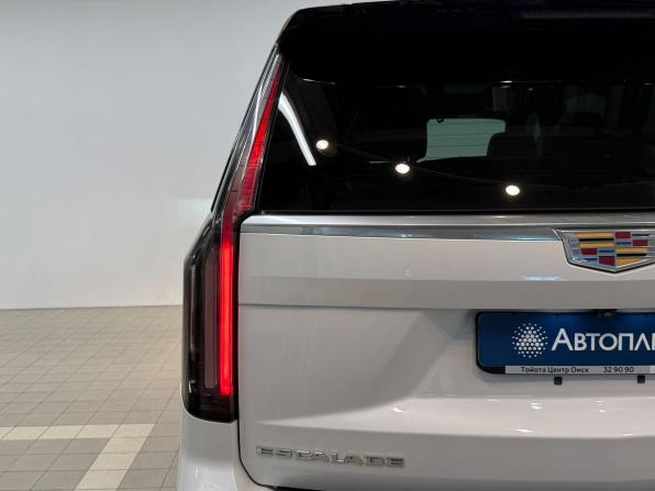 Cadillac Escalade V с пробегом 2021 года, цена 10 100 000 рублей, 55105 км, внедорожник, Автокод Объявления