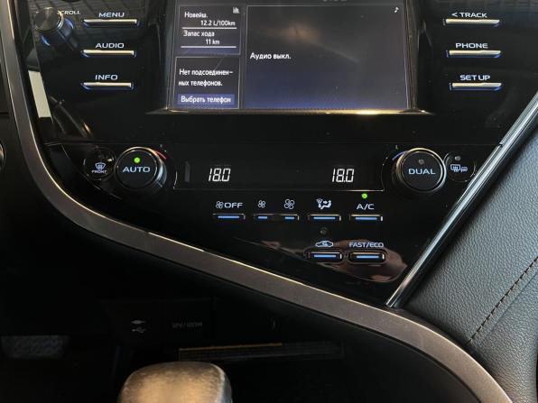 Toyota Camry VIII (XV70) с пробегом 2018 года, цена 2 640 000 рублей, 69938 км, седан, Автокод Объявления