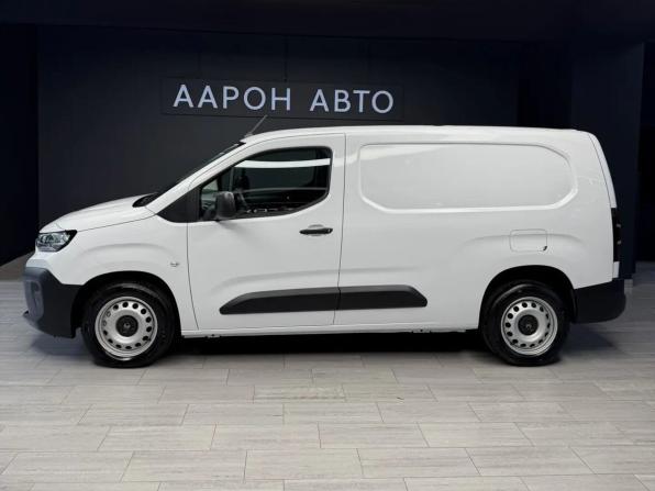 Citroen Berlingo III Рестайлинг с пробегом 2024 года, цена 3 055 000 рублей, 37 км, фургон, Автокод Объявления
