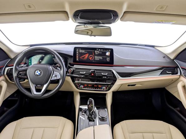 BMW 5 серии VII (G30/G31/G38) Рестайлинг с пробегом 2021 года, цена 4 415 000 рублей, 45578 км, седан, Автокод Объявления