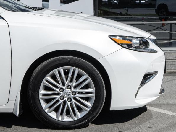Lexus ES VI Рестайлинг с пробегом 2015 года, цена 2 289 000 рублей, 180265 км, седан, Автокод Объявления