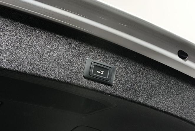 Audi Q5 I (8R) Рестайлинг с пробегом 2013 года, цена 2 030 000 рублей, 99646 км, внедорожник, Автокод Объявления
