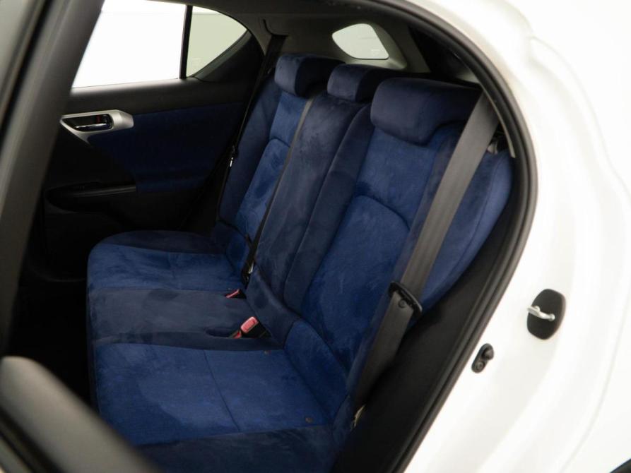 Lexus CT I Москва  - изображение 7