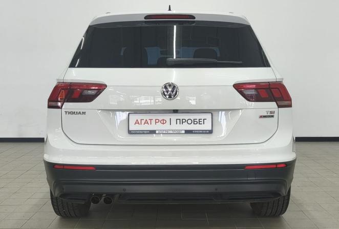 Volkswagen Tiguan II с пробегом 2018 года, цена 2 349 000 рублей, 110027 км, внедорожник, Автокод Объявления