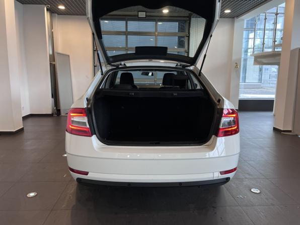Skoda Octavia III (A7) Рестайлинг с пробегом 2020 года, цена 1 956 000 рублей, 119943 км, лифтбек, Автокод Объявления
