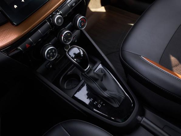 Lada (ВАЗ) Vesta I Рестайлинг (NG) с пробегом 2024 года, цена 1 535 800 рублей, 23004 км, универсал, Автокод Объявления