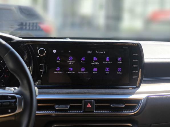Kia K5 III с пробегом 2021 года, цена 2 400 000 рублей, 60769 км, седан, Автокод Объявления