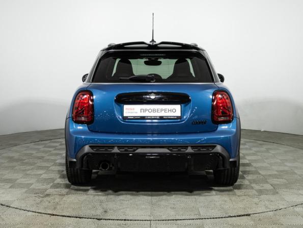 Mini Hatch III (F55/F56) Рестайлинг 2 с пробегом 2021 года, цена 2 899 700 рублей, 40133 км, хэтчбек, Автокод Объявления