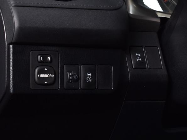 Toyota RAV4 IV (XA40) с пробегом 2013 года, цена 2 099 999 рублей, 93537 км, внедорожник, Автокод Объявления