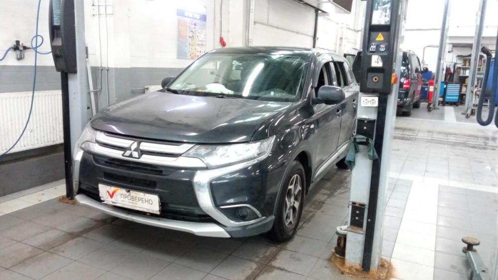 Mitsubishi Outlander III Рестайлинг 2 Санкт-Петербург  - изображение 1