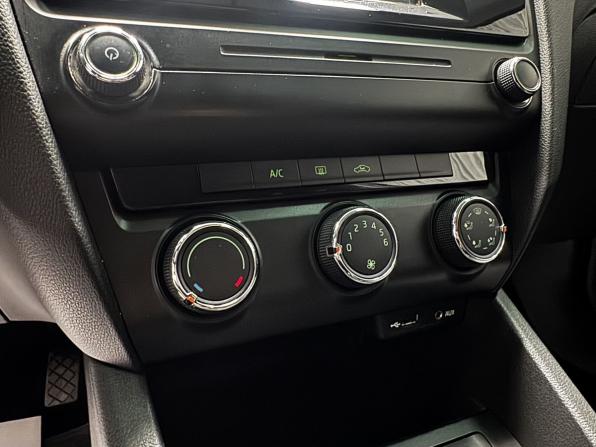 Skoda Octavia III (A7) с пробегом 2014 года, цена 1 140 000 рублей, 207384 км, лифтбек, Автокод Объявления