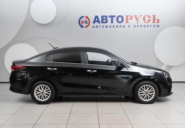 Kia Rio IV Рестайлинг с пробегом 2021 года, цена 1 649 000 рублей, 79267 км, седан, Автокод Объявления