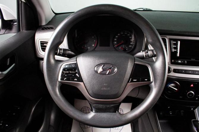 Hyundai Solaris II с пробегом 2022 года, цена 1 799 000 рублей, 105000 км, седан, Автокод Объявления