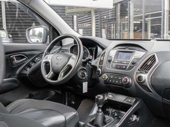 Hyundai ix35 I Рестайлинг с пробегом 2013 года, цена 887 000 рублей, 247104 км, внедорожник, Автокод Объявления