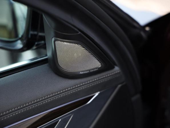 BMW 7 серии VI (G11/G12) Рестайлинг с пробегом 2019 года, цена 5 472 487 рублей, 93275 км, седан, Автокод Объявления