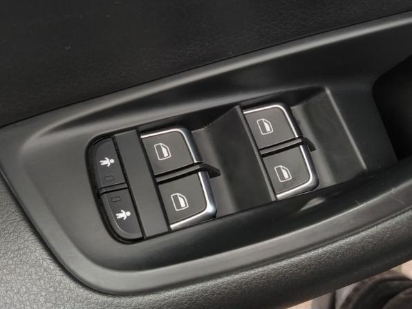 Audi A6 IV (C7) Рестайлинг с пробегом 2018 года, цена 2 699 000 рублей, 92500 км, седан, Автокод Объявления