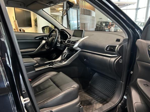Mitsubishi Eclipse Cross I с пробегом 2018 года, цена 1 927 000 рублей, 96222 км, внедорожник, Автокод Объявления