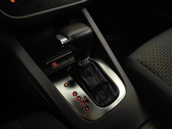Volkswagen Jetta V с пробегом 2009 года, цена 569 000 рублей, 111992 км, седан, Автокод Объявления