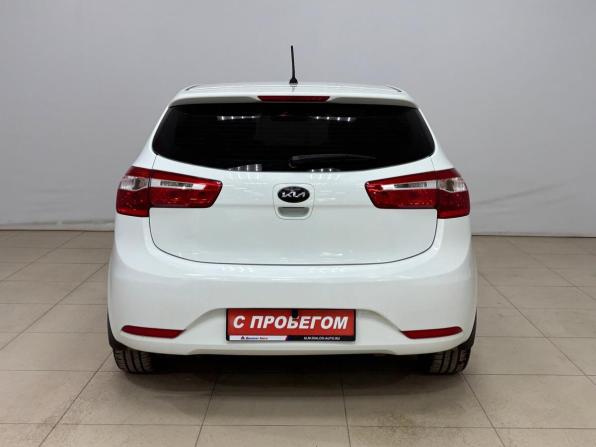 Kia Rio III с пробегом 2015 года, цена 820 000 рублей, 261162 км, хэтчбек, Автокод Объявления