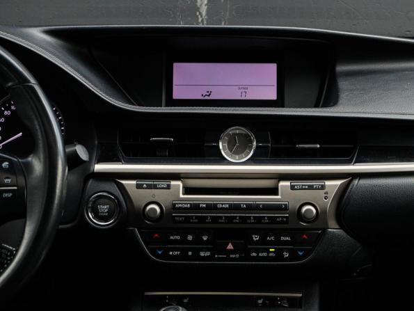 Lexus ES VI с пробегом 2012 года, цена 1 670 000 рублей, 302837 км, седан, Автокод Объявления