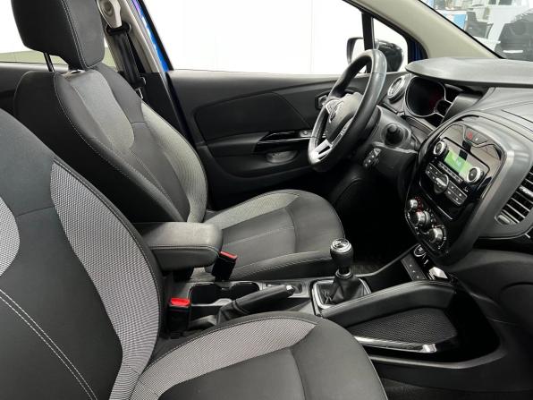 Renault Kaptur I Рестайлинг с пробегом 2021 года, цена 1 630 000 рублей, 104000 км, внедорожник, Автокод Объявления